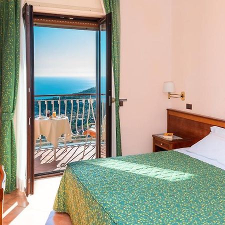 Hotel Montana 산트아구타수이두에골피 외부 사진