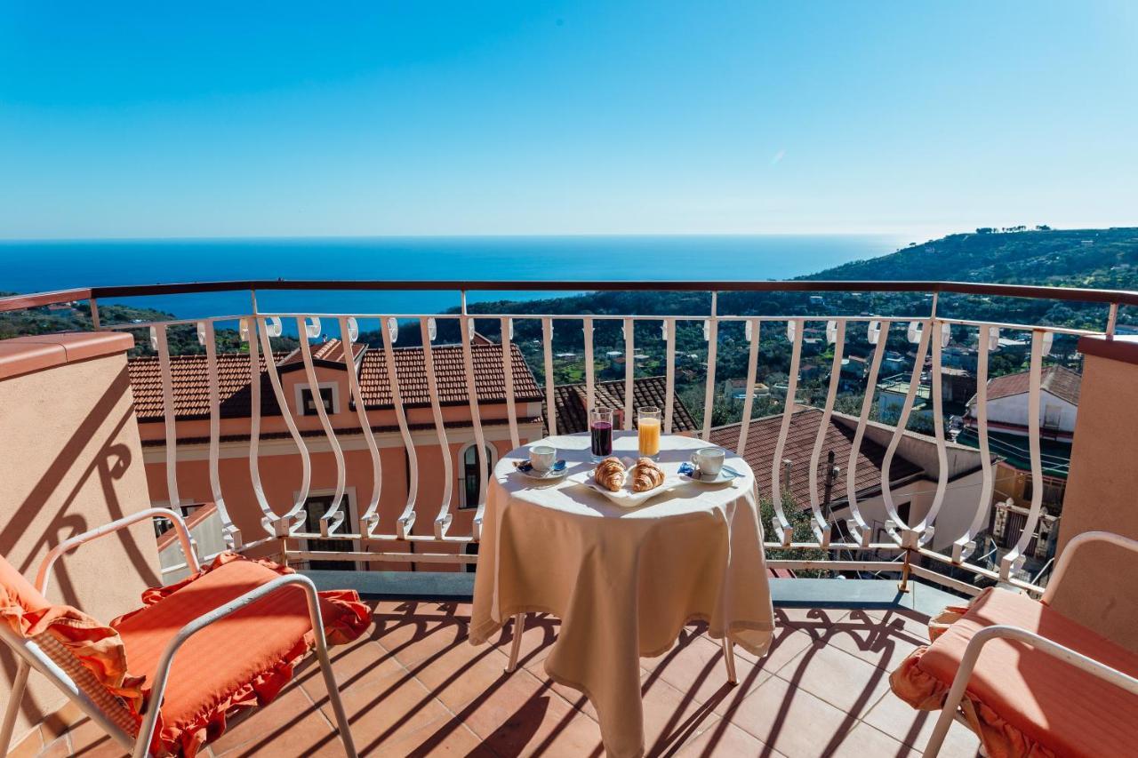 Hotel Montana 산트아구타수이두에골피 외부 사진
